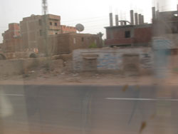 Вид из окна поезда Асуан-Каир